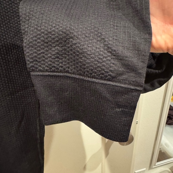 Lululemon pants - Picture 4 of 6